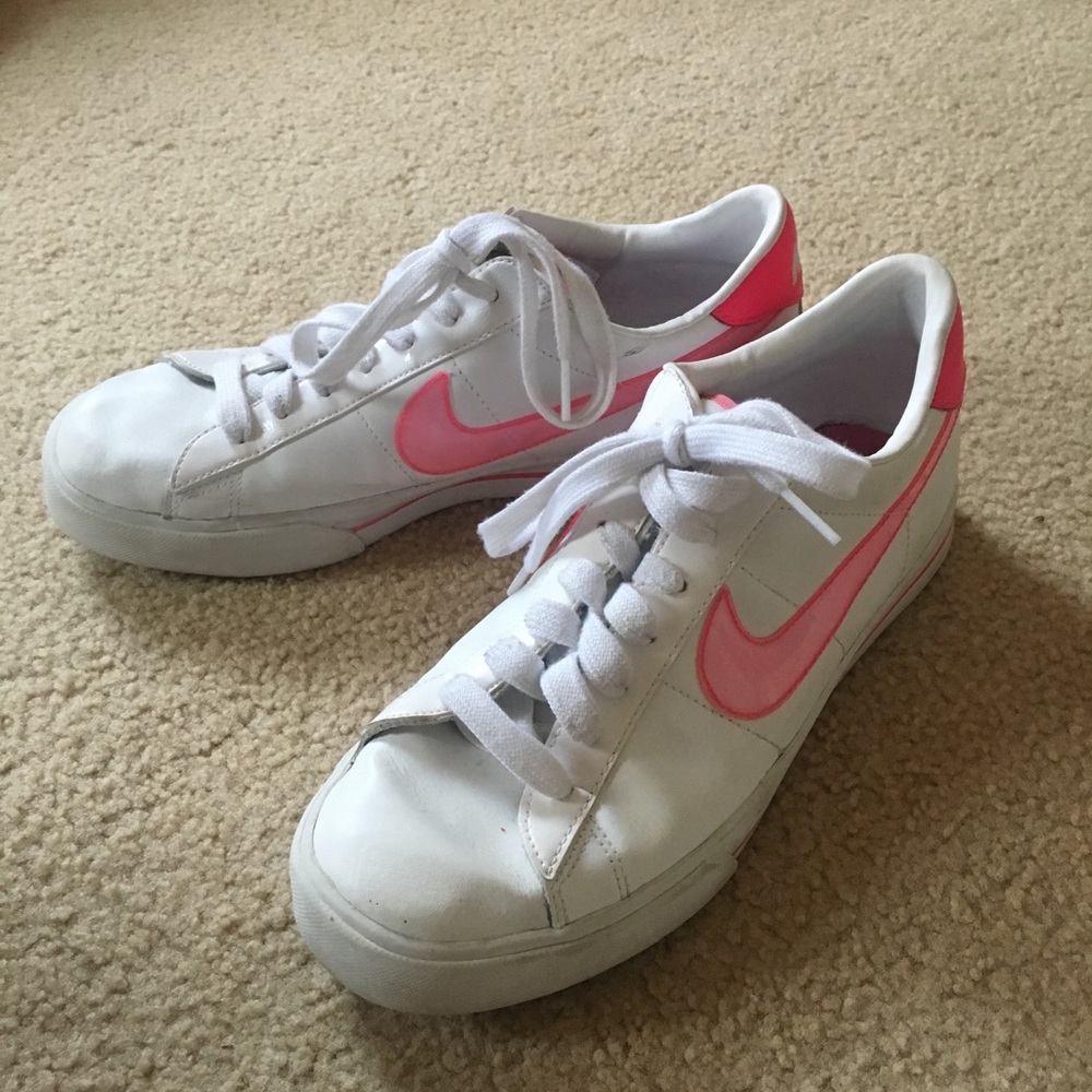 Lightly worn Nike sneakers